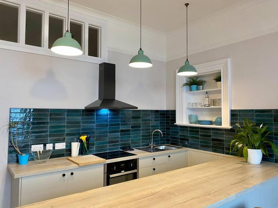 Westbay Seafront Apartment Оубън Екстериор снимка